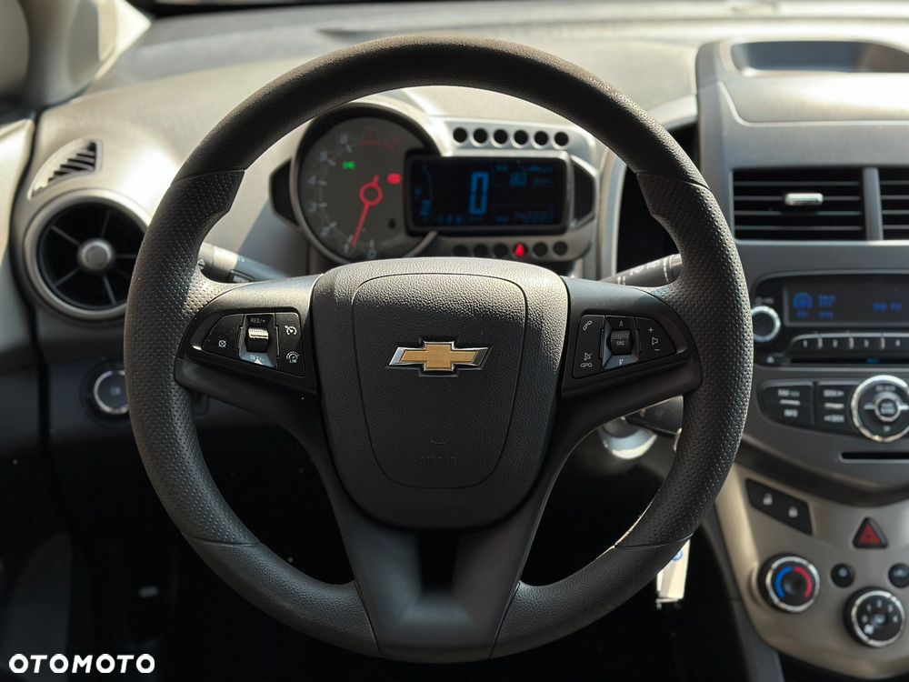 Chevrolet Aveo - 26