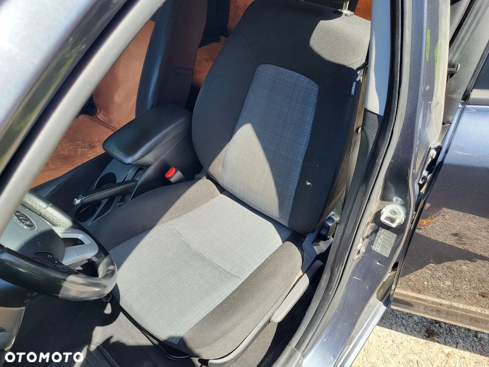 Kia Ceed 1.6 Crdi Comfort + - 7