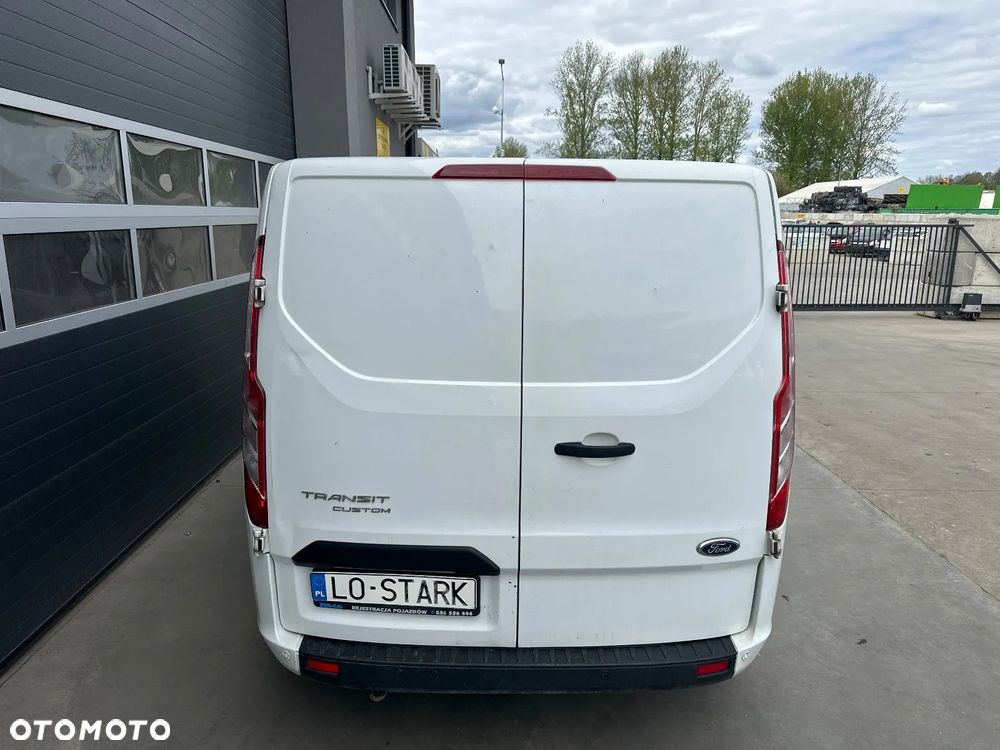 Ford TOURNEO CUSTOM - 2