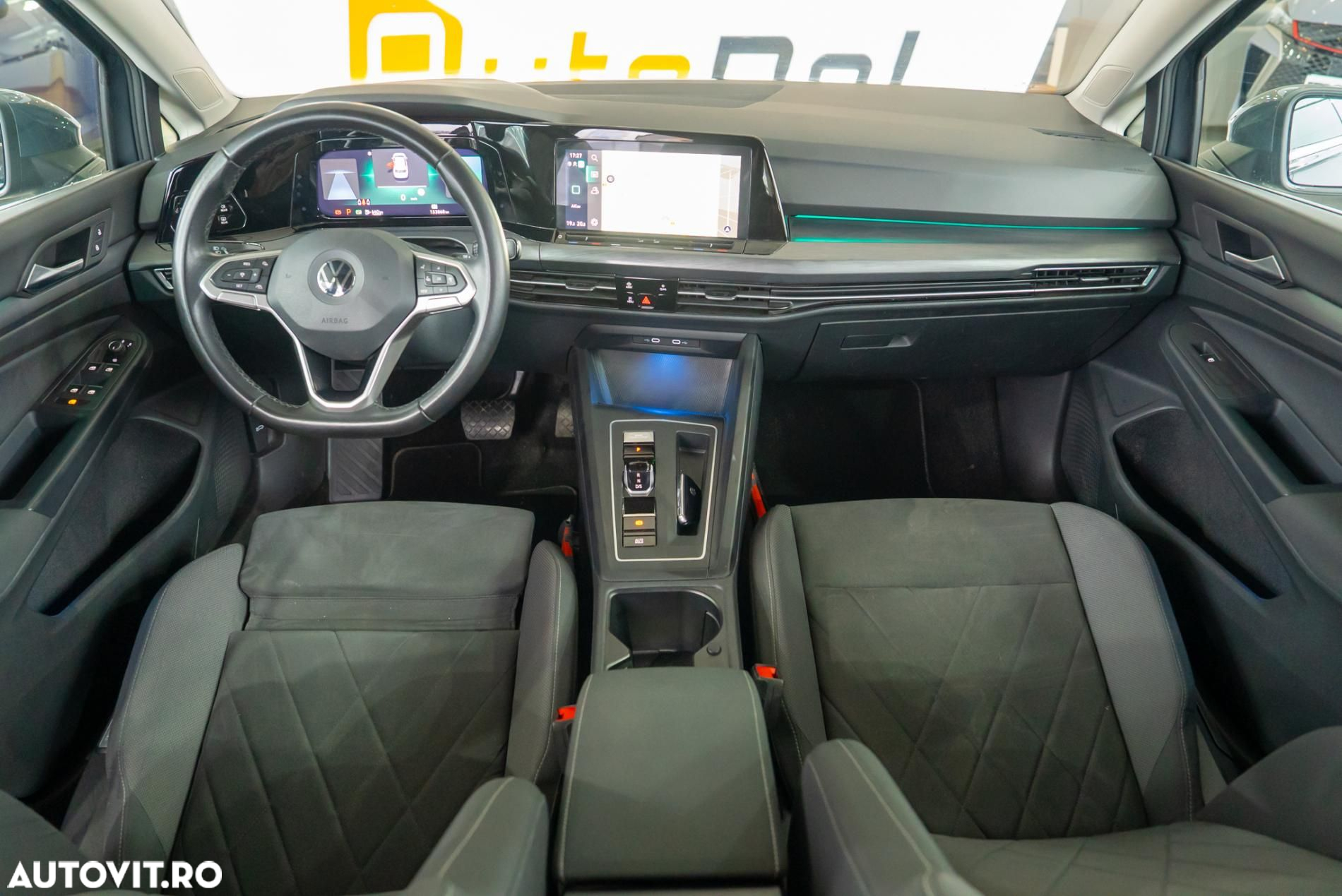 Volkswagen Golf 1.5 eTSI DSG MHEV Advanced - 7