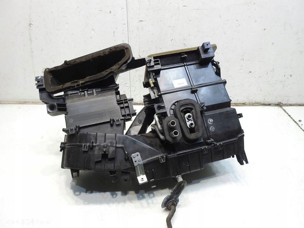 NAGRZEWNICA OBUDOWA SUZUKI SWIFT IV - 3