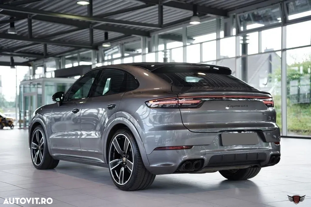 Porsche Cayenne Coupe GTS Tiptronic S - 4
