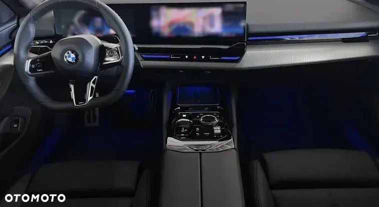 BMW Seria 5 520i mHEV - 5