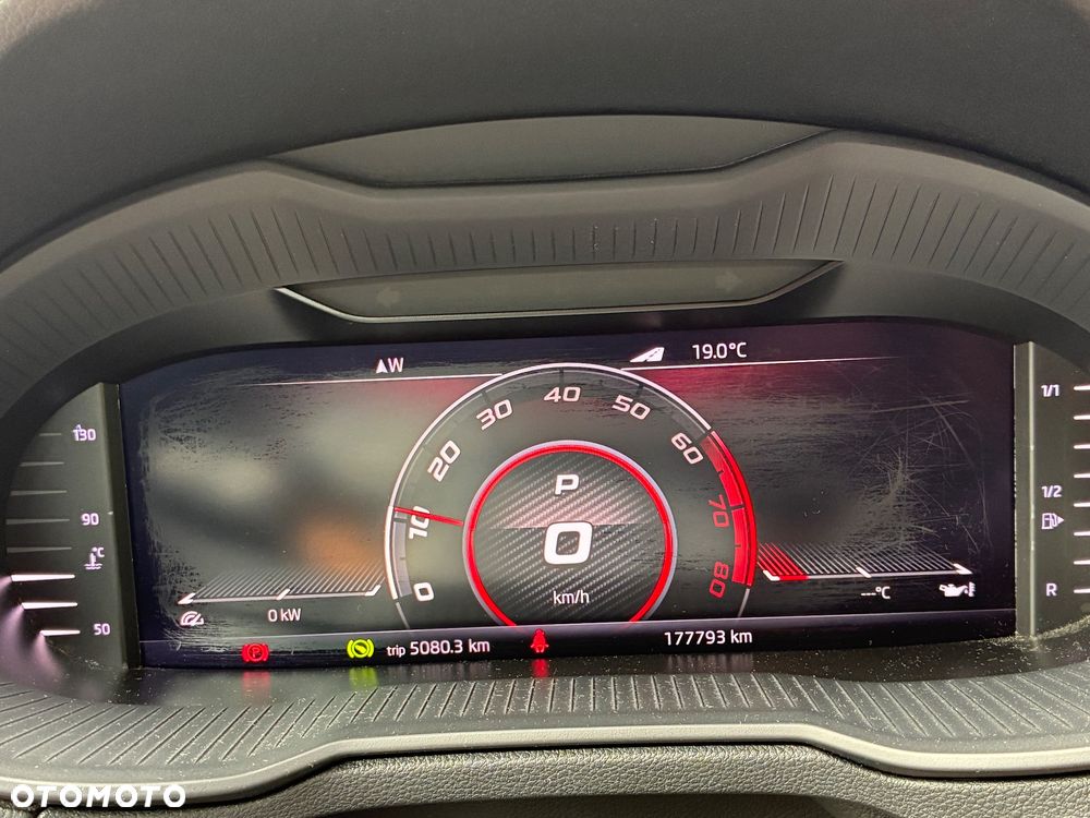 Skoda Octavia 2.0 TSI RS Challenge 245 DSG - 25