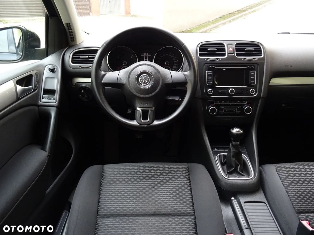 Volkswagen Golf 1.6 TDI DPF BlueMotion - 5