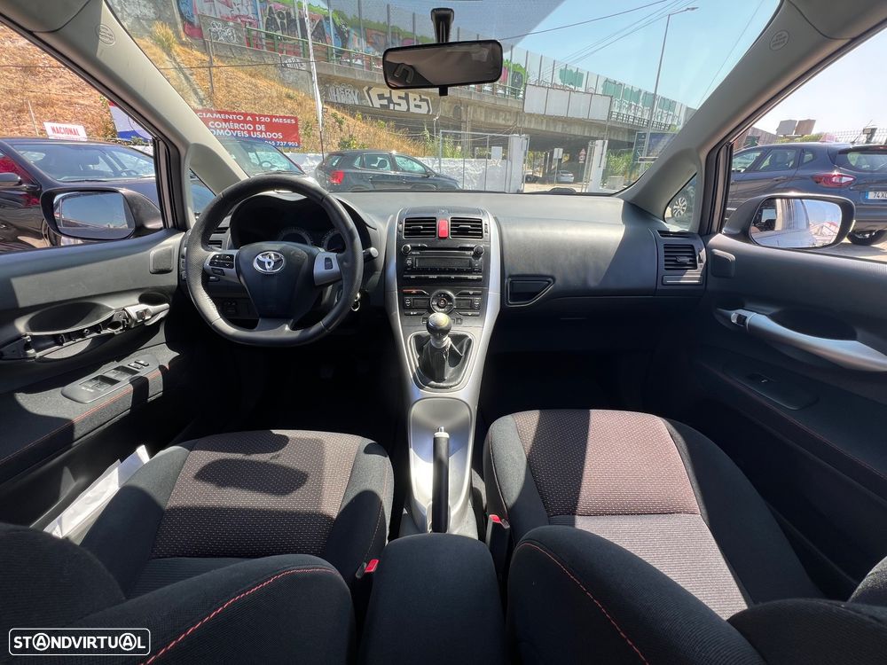 Toyota Auris 1.4 D-4D Sol - 14