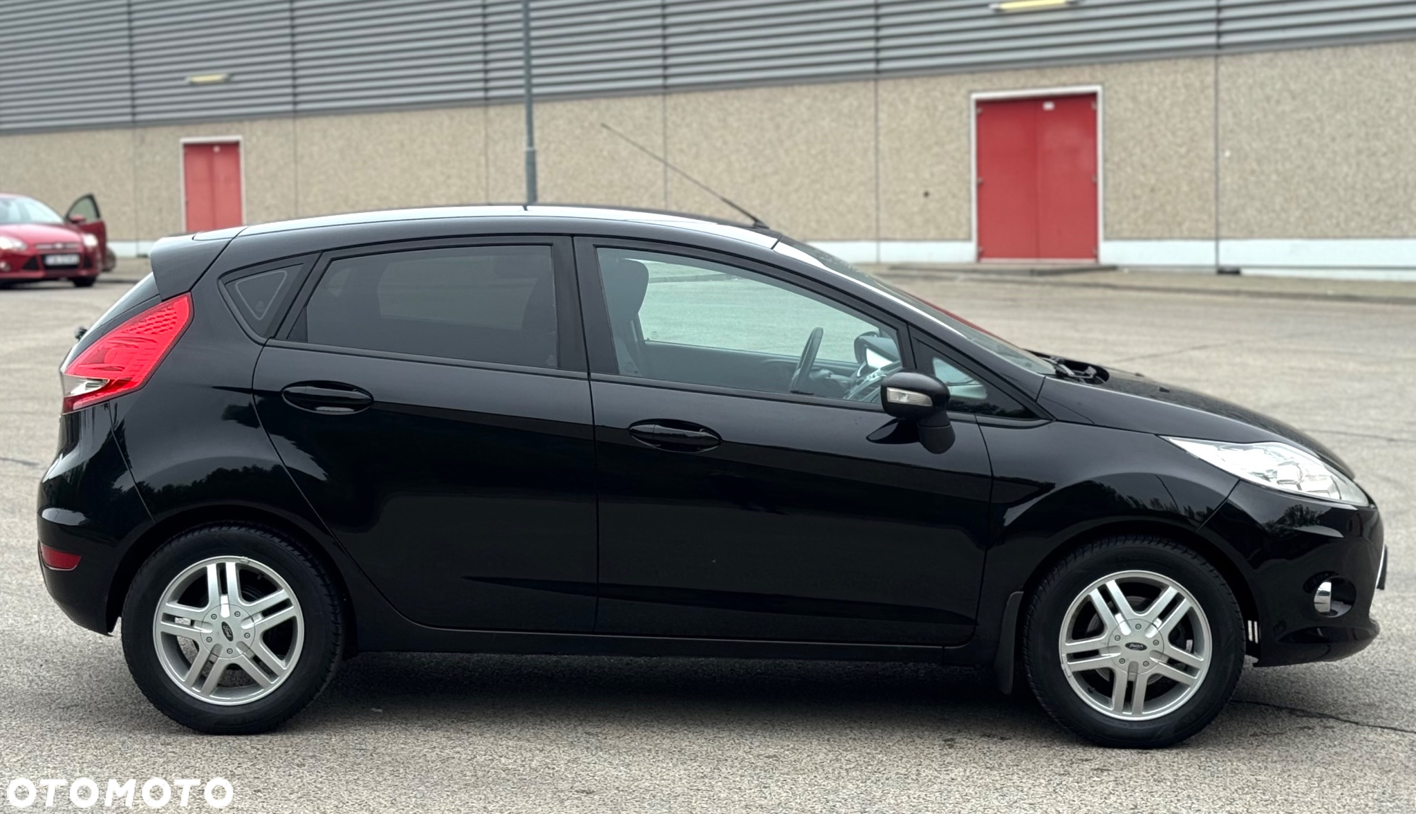 Ford Fiesta 1.25 Ghia - 11