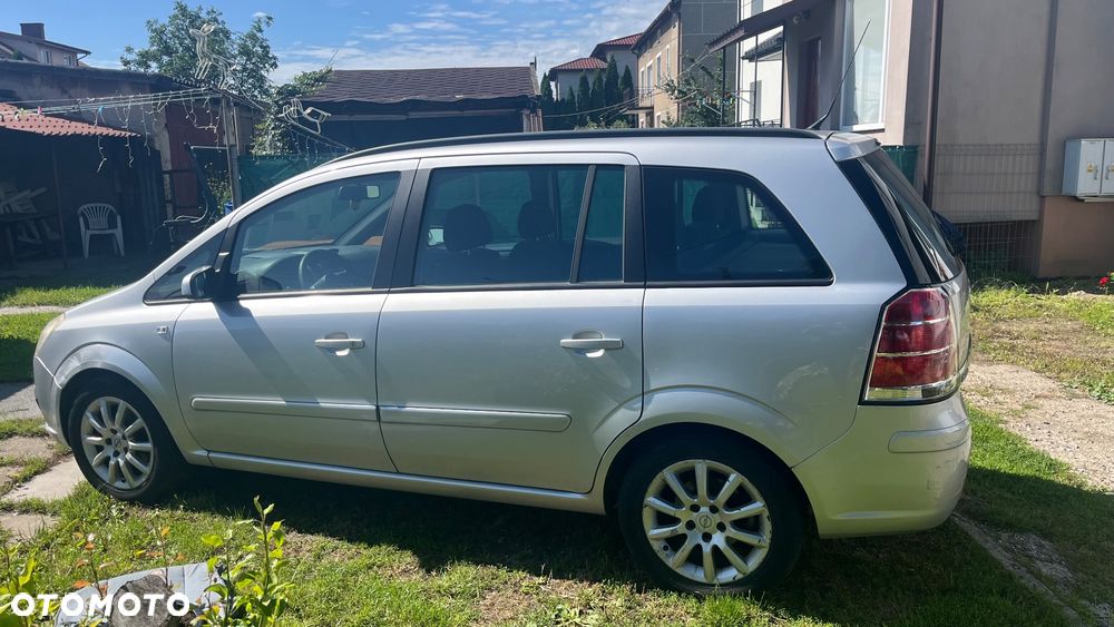 Opel Zafira 1.8 Easytronic Edition - 1