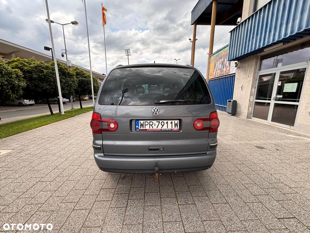 Volkswagen Sharan 1.9 TDI Trendline - 9
