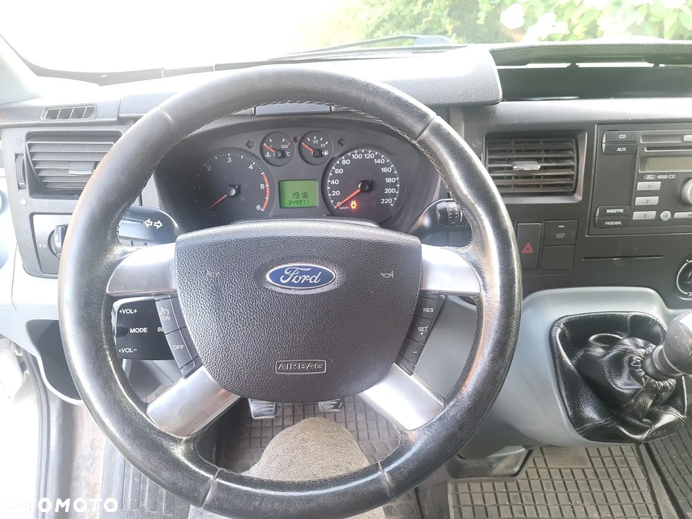 Ford Transit - 8