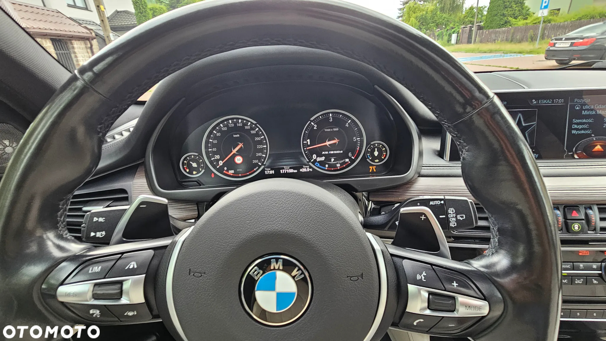 BMW X5 M M50d - 16
