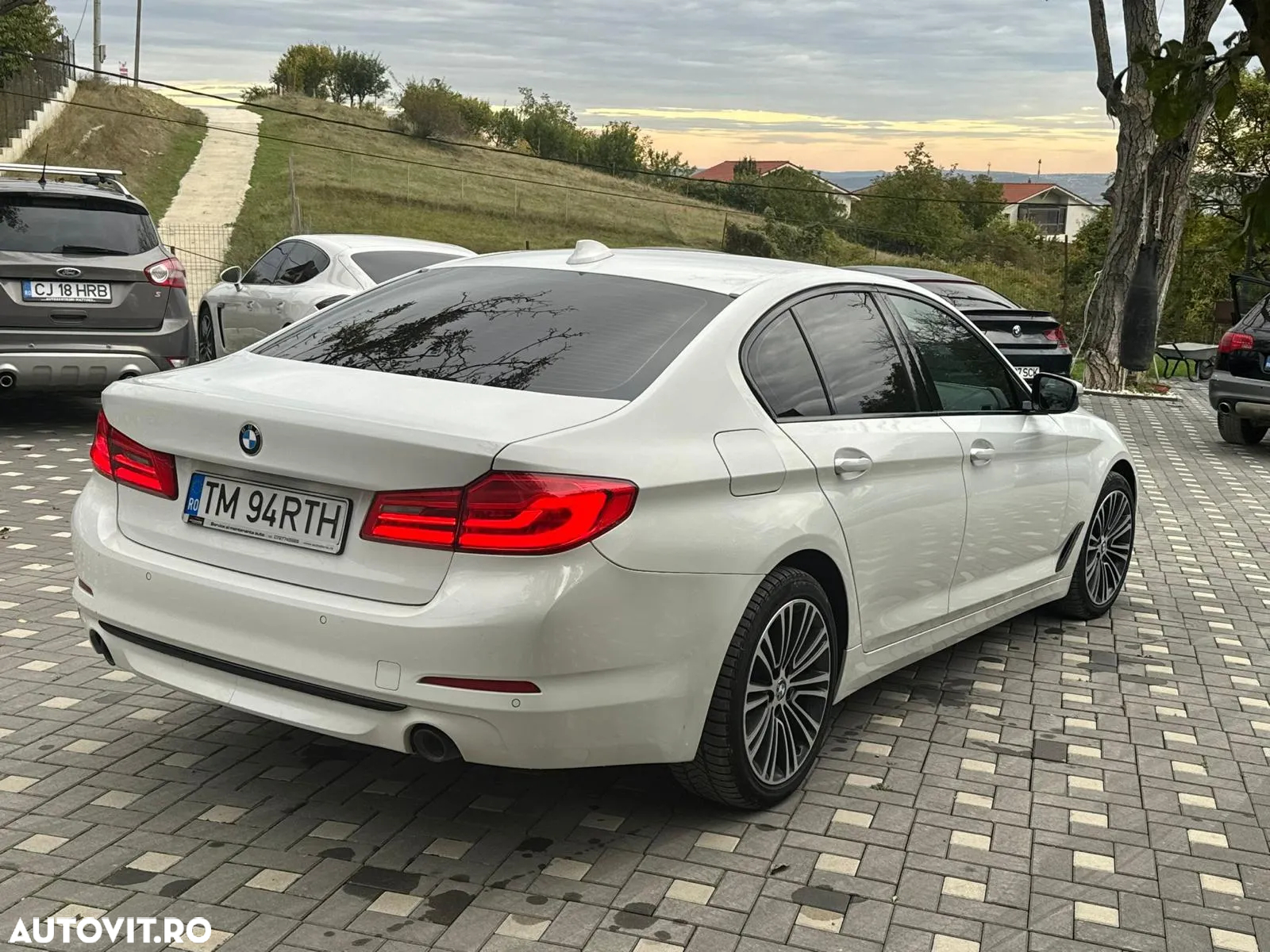 BMW Seria 5 520d xDrive AT - 4