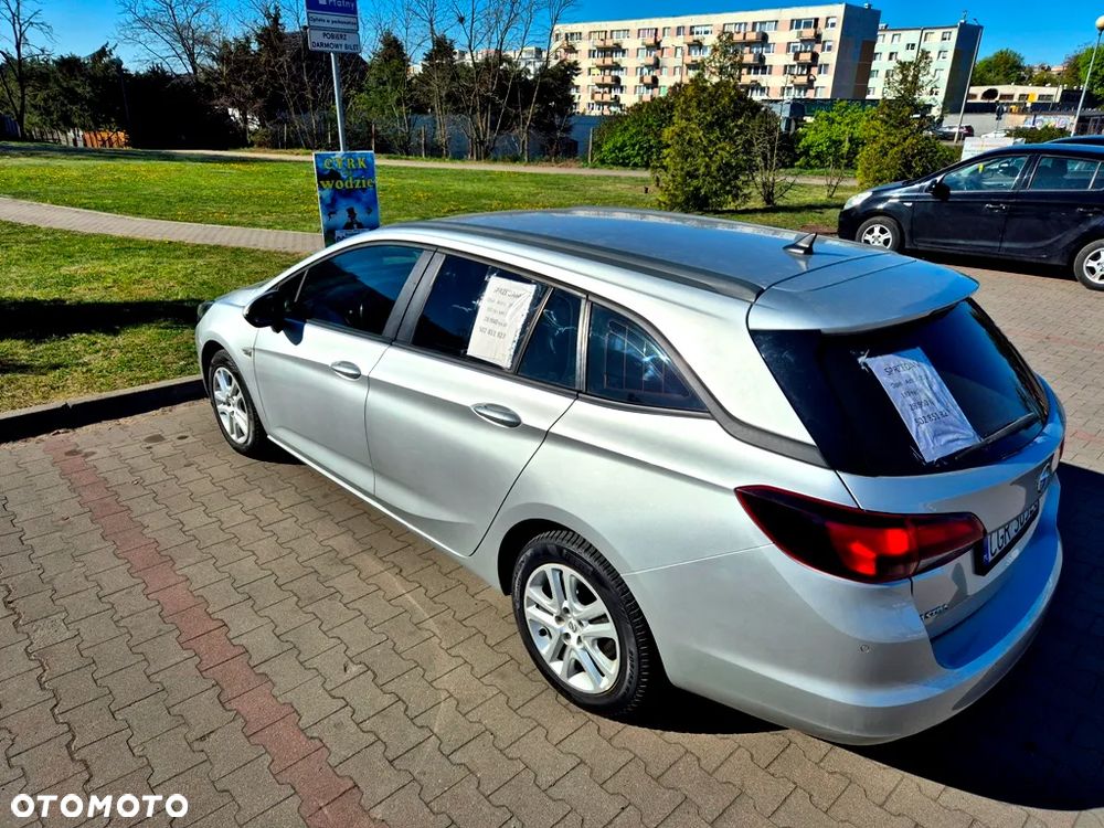 Opel Astra 1.6 CDTI Enjoy - 22