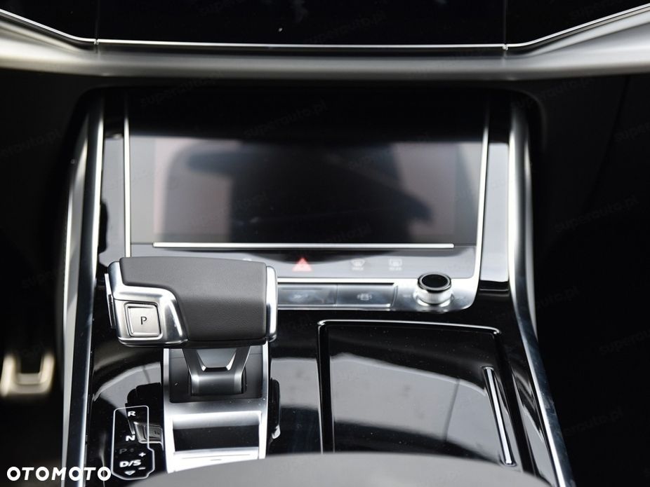 Audi Q8 - 11