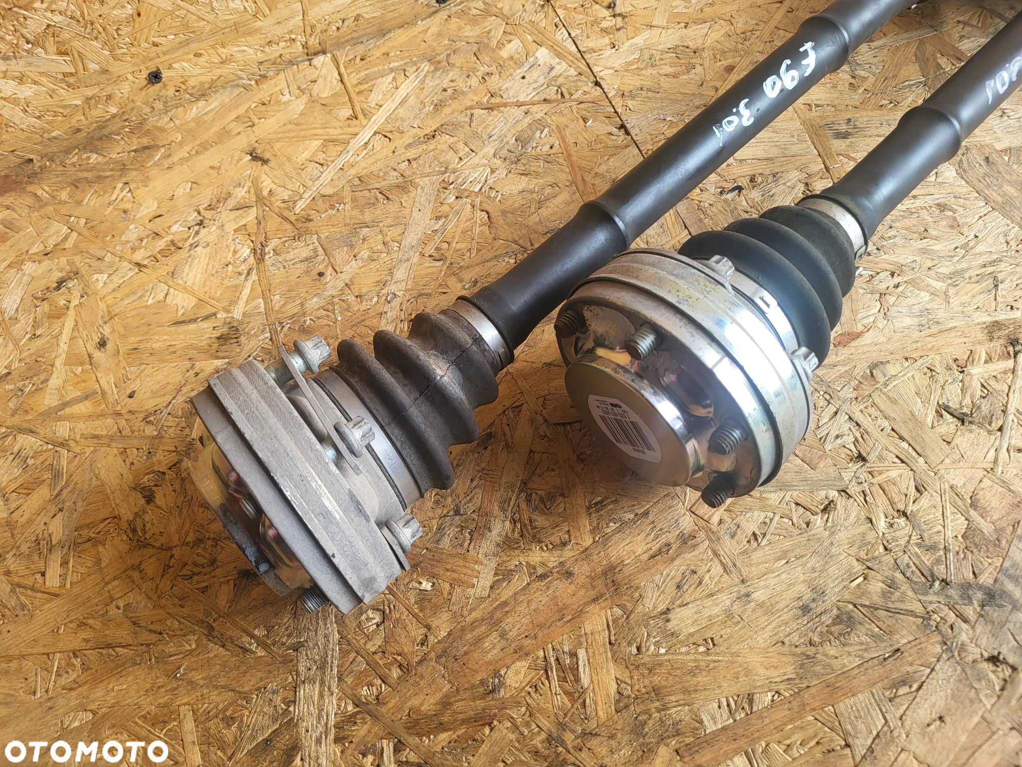Bmw e90 e92 e93 3.0d półoś napedowa 7533452 7533453 - 2