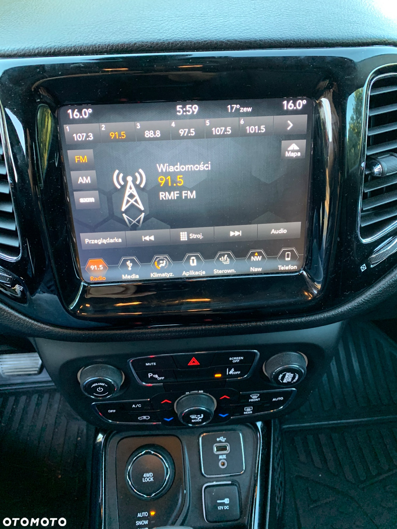 Jeep Compass - 15