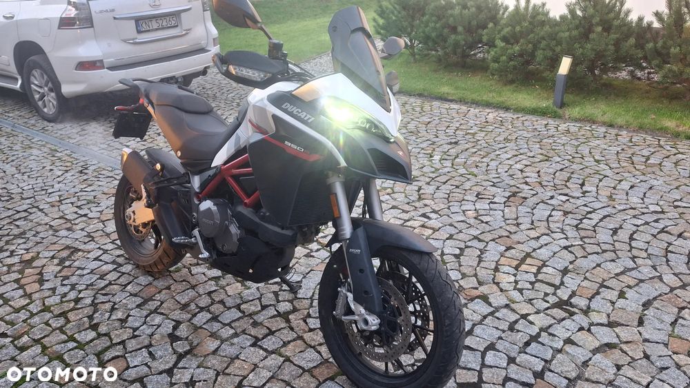 Ducati Multistrada - 4