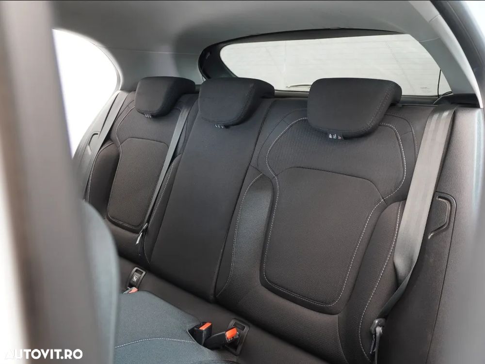 Renault Megane BLUE dCi 115 BUSINESS EDITION - 10