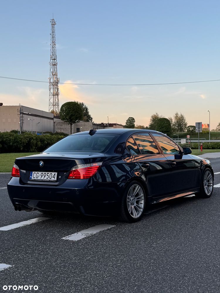 BMW Seria 5 545i - 4