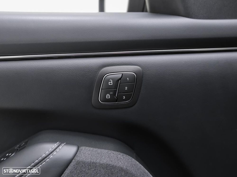 Ford Mustang Mach-E Alargada - 15