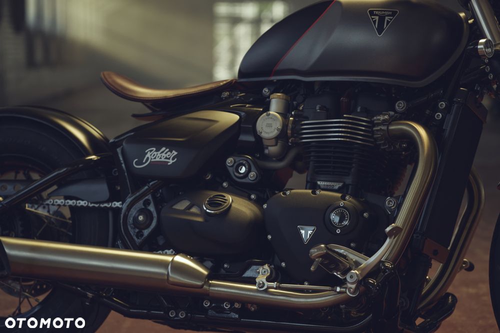 Triumph Bonneville Bobber - 9