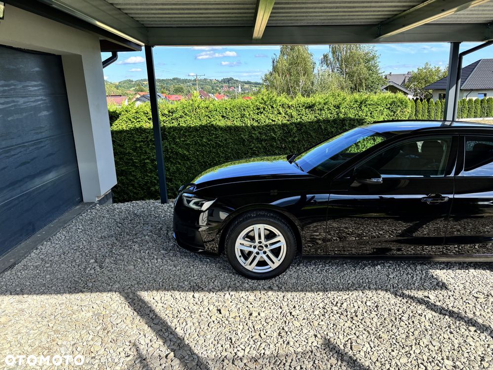 Audi A4 Avant - 1
