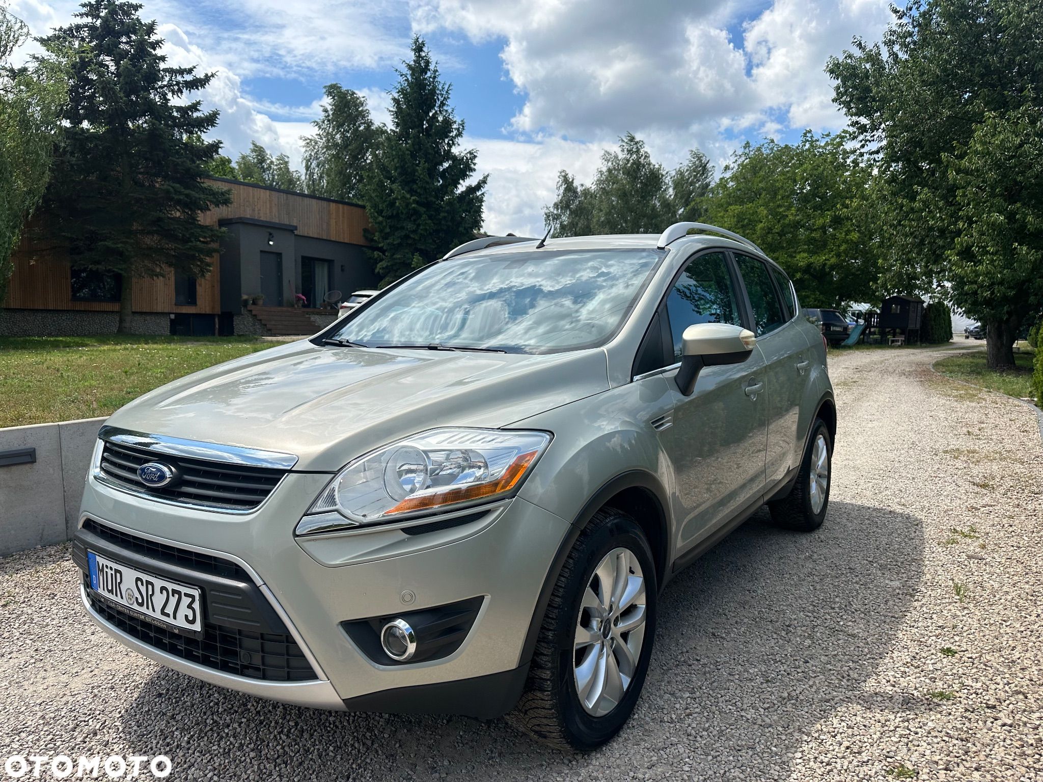 Ford Kuga 2.0 TDCi 2x4 Titanium - 1
