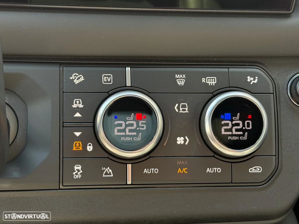 Land Rover Defender 2.0 P400e 110 AWD X-Dynamic HSE - 14