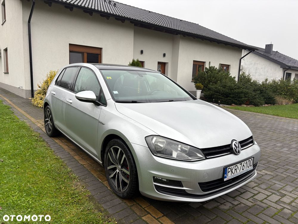 Volkswagen Golf - 5