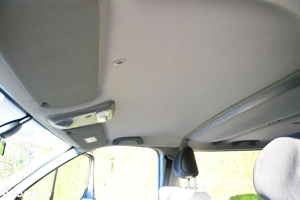 Renault Trafic FAP Grand Passenger Black Edition - 28