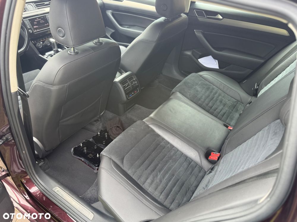 Volkswagen Passat 2.0 TDI SCR Highline DSG - 21