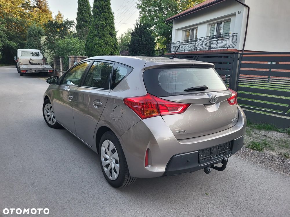 Toyota Auris 1.33 VVT-i Classic - 13