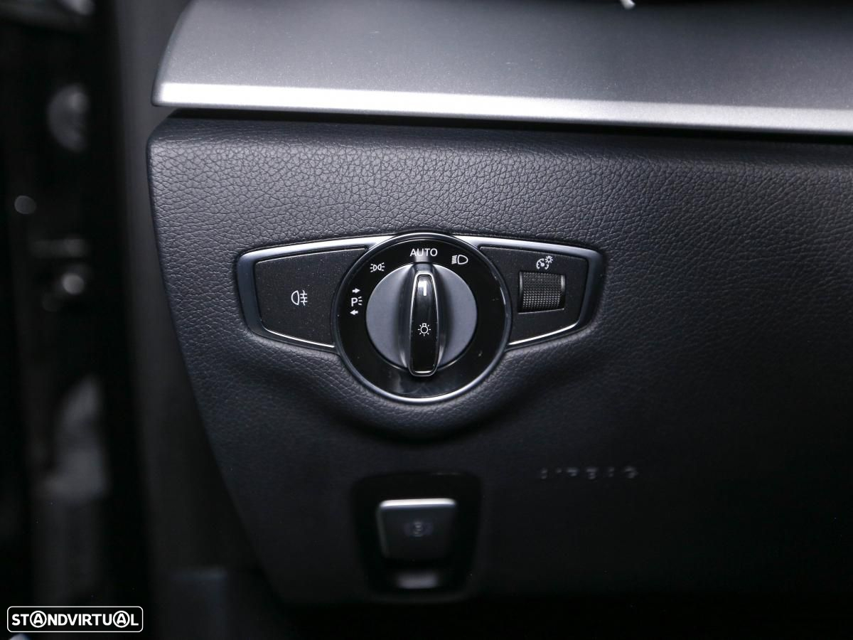 Mercedes-Benz E 300 de 4Matic T 9G-TRONIC Avantgarde - 13
