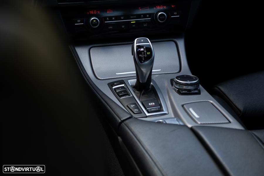 BMW M550d xDrive Auto - 26