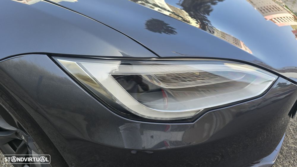 Tesla Model S Long Range - 26