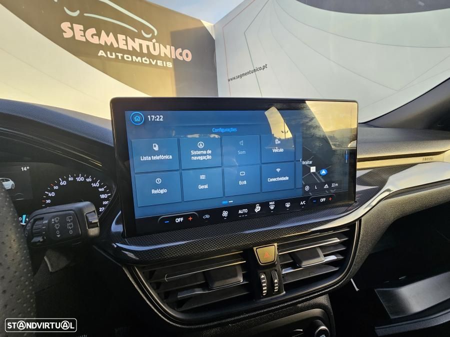 Ford Focus 1.0 EcoBoost MHEV ST-Line - 34