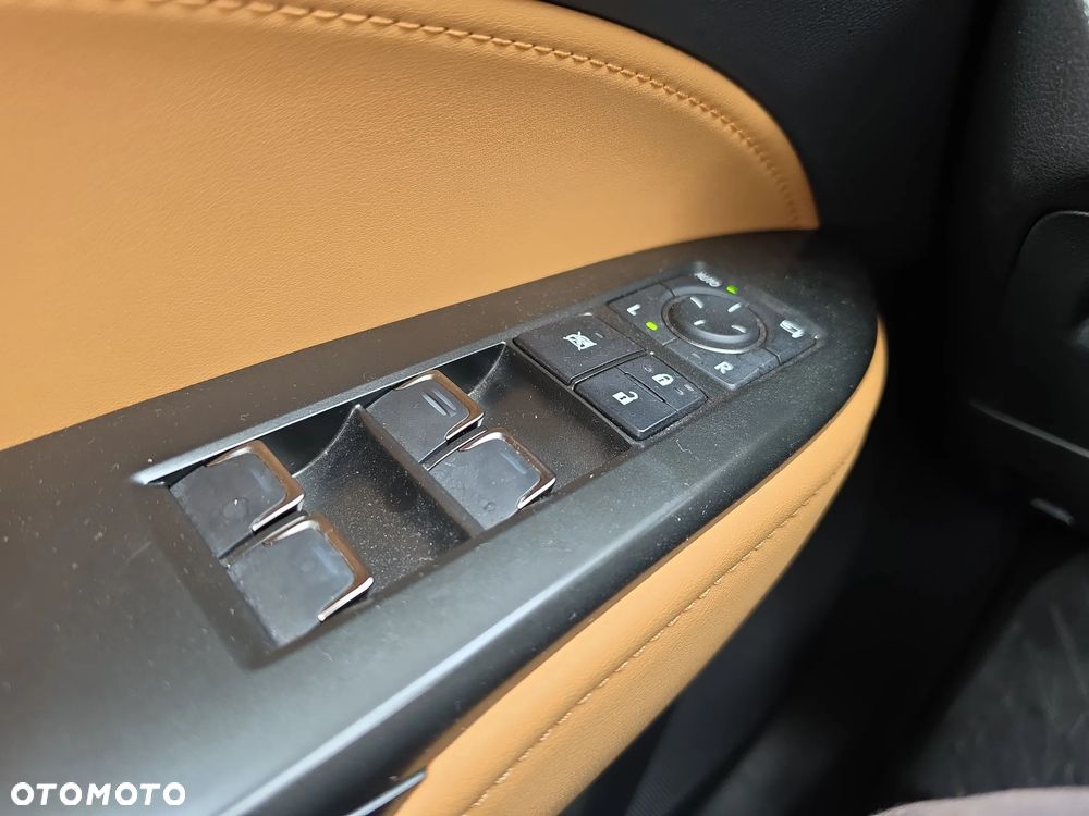 Lexus NX 350h Prestige 2WD - 18