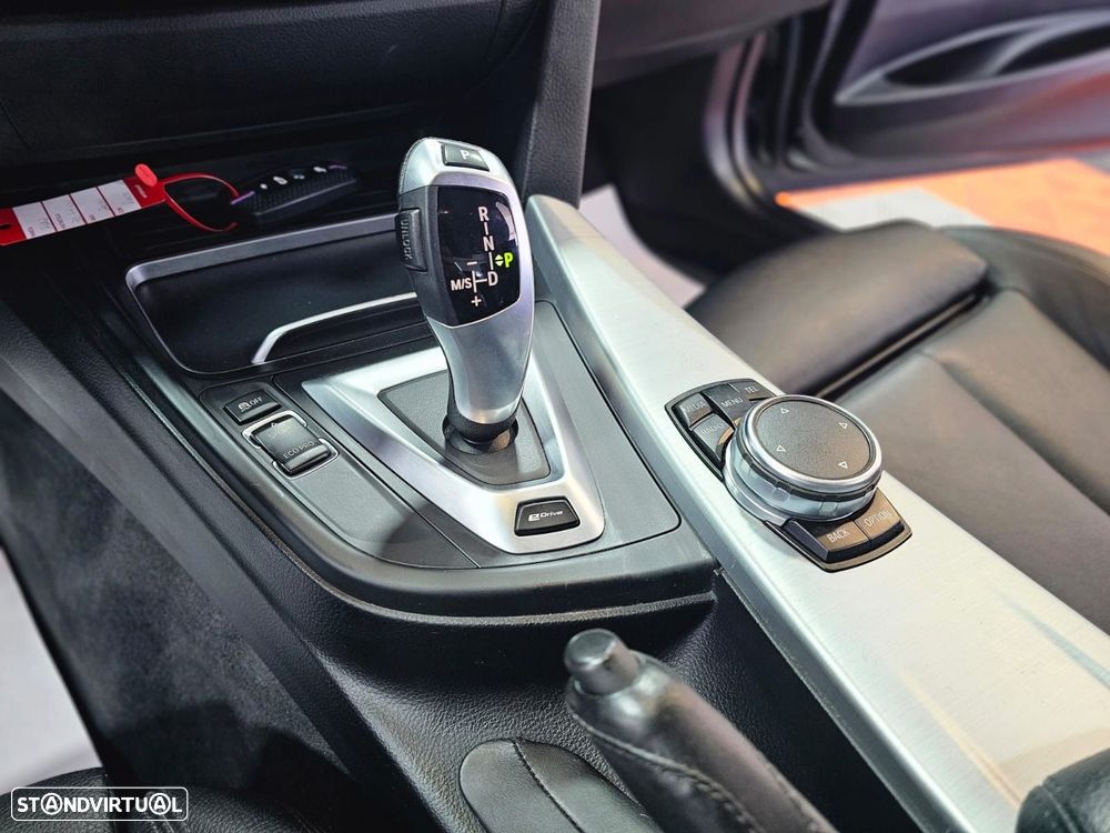 BMW 330 - 20