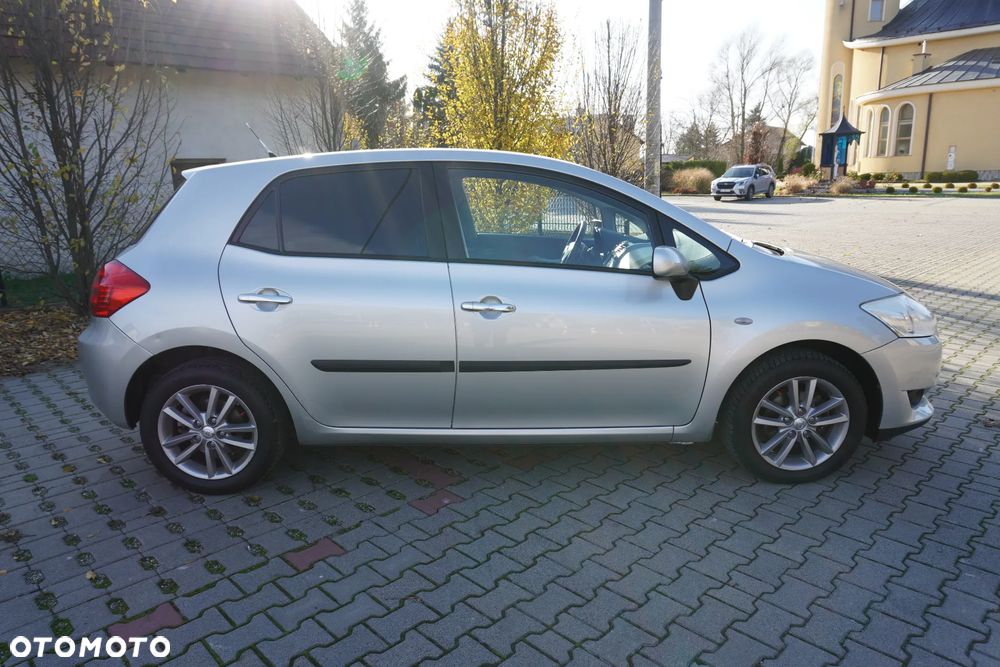 Toyota Auris 1.6 VVT-i Premium MM - 4