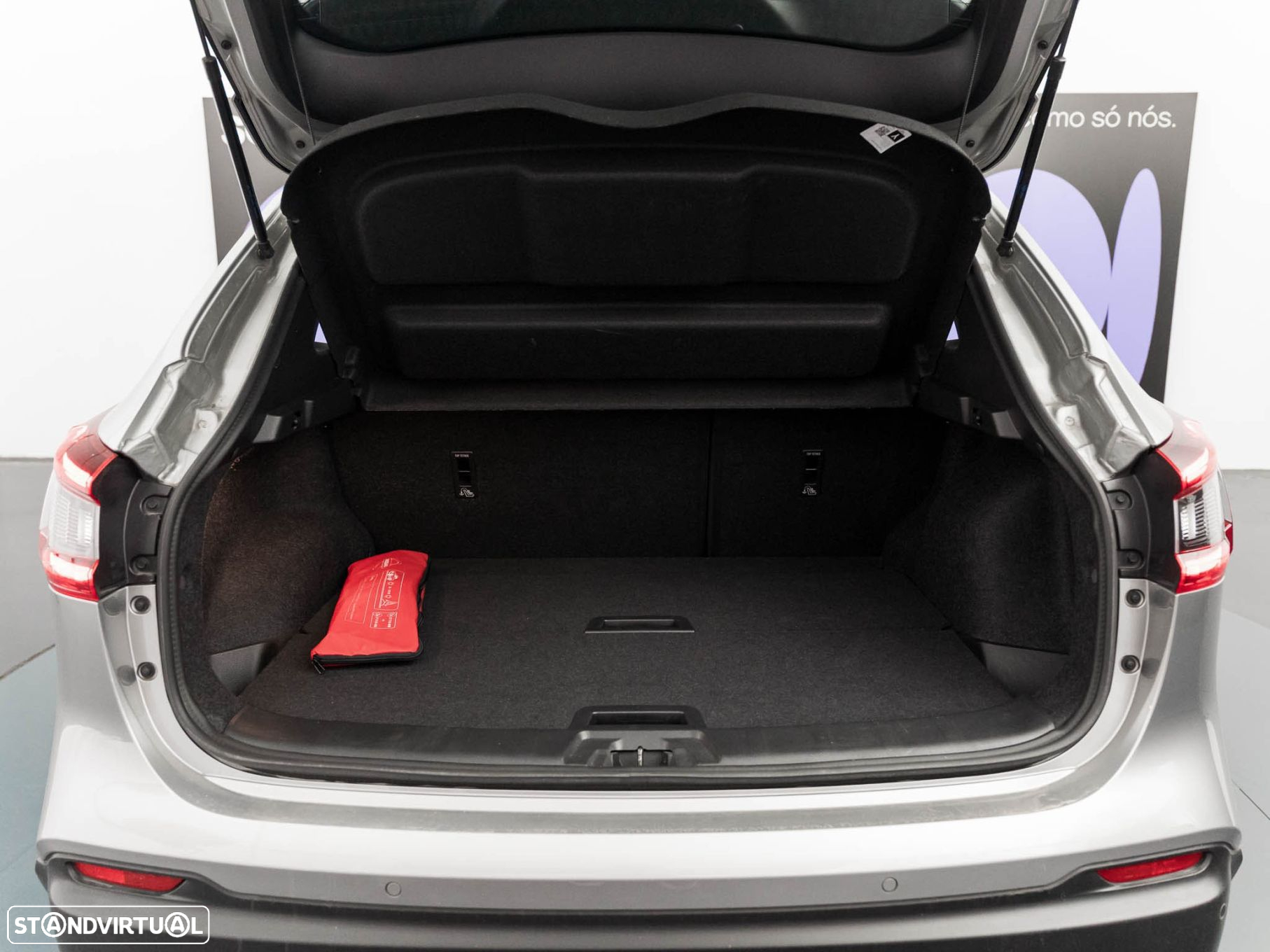 Nissan Qashqai 1.5 dCi N-Connecta - 12