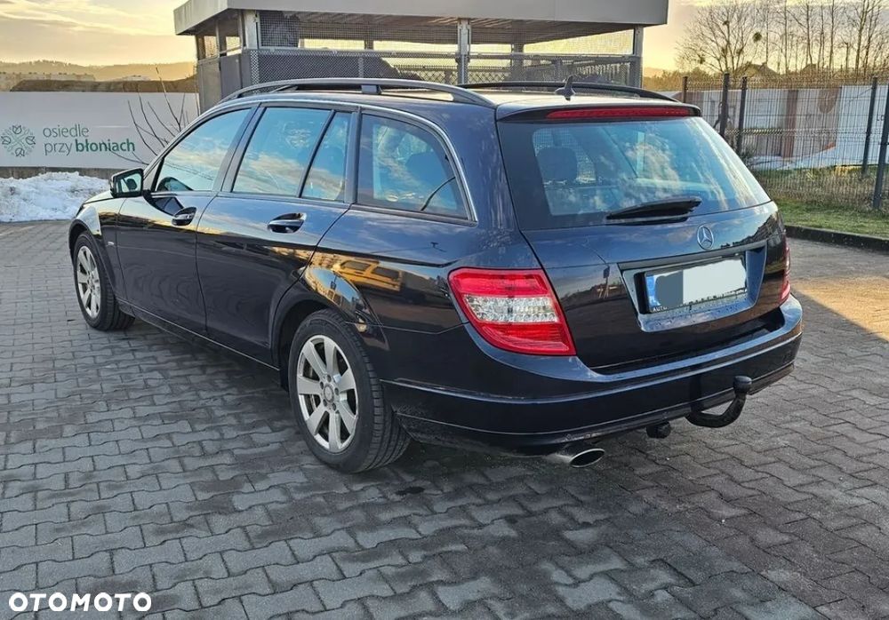 Mercedes-Benz Klasa C 200 CGI BlueEff Avantgarde - 6