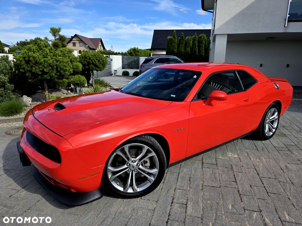 Dodge Challenger - 35
