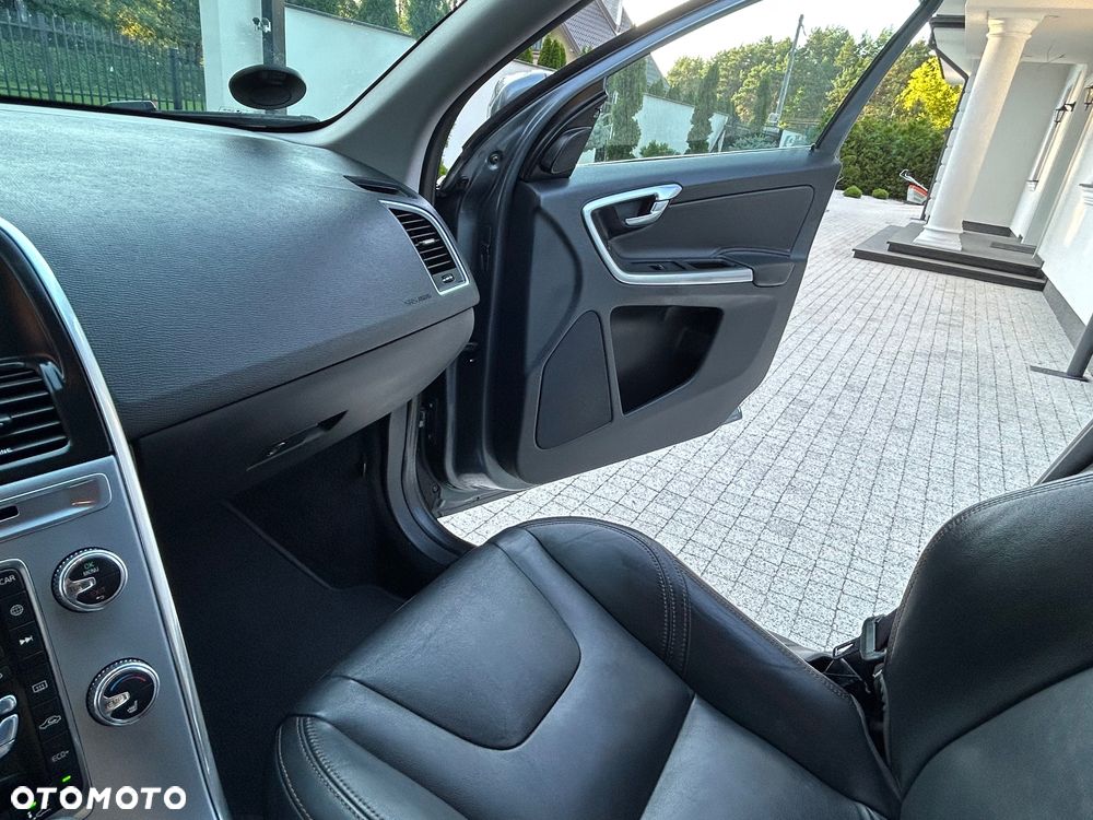 Volvo XC 60 - 22