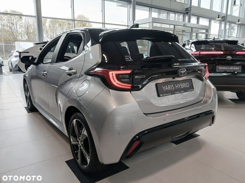Toyota Yaris Hybrid 1.5 Executive - 5
