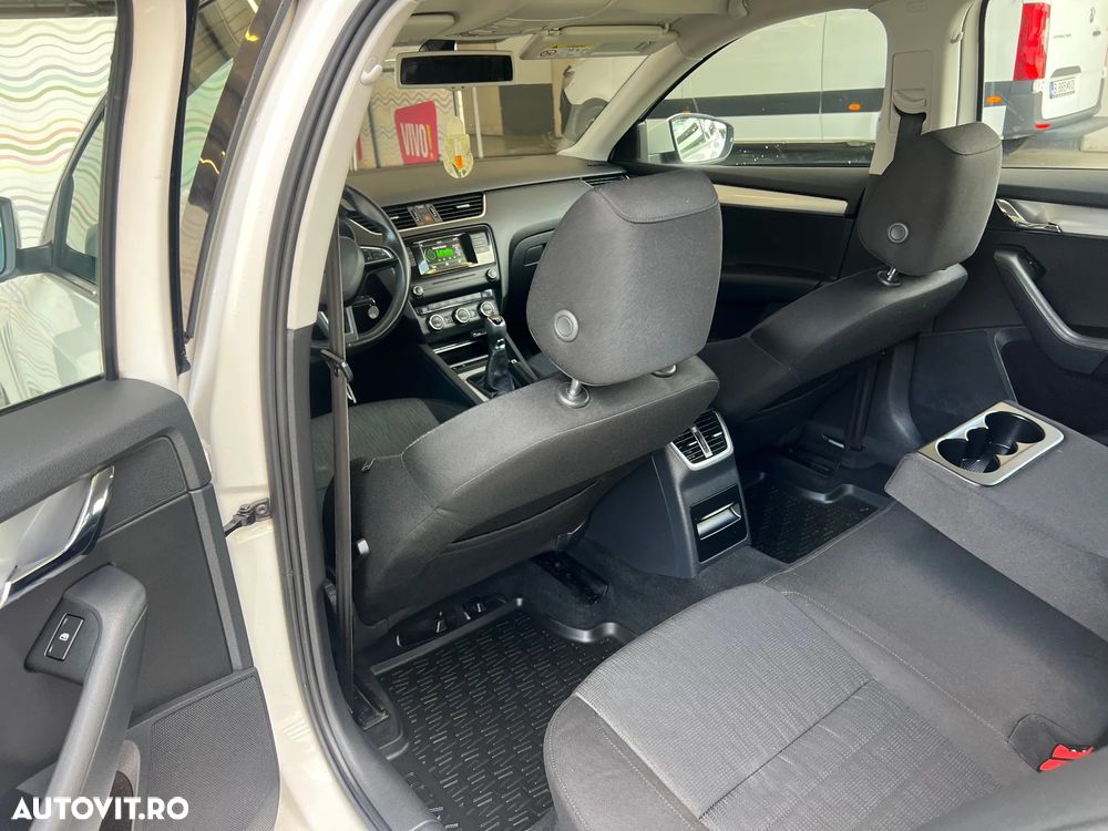 Skoda Octavia 1.6 TDI Ambition - 17