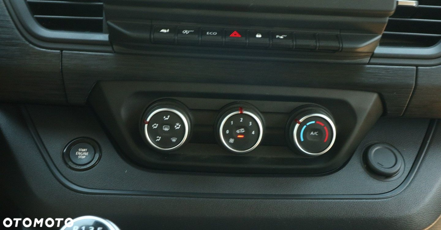 Renault Trafic - 23