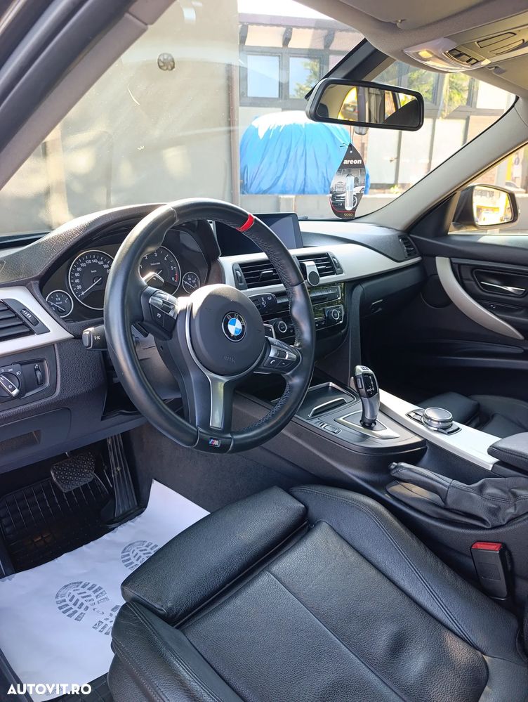 BMW Seria 3 318d Aut. - 12