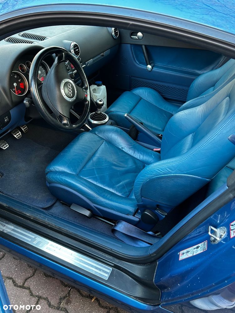 Audi TT Coupé 1.8T - 8