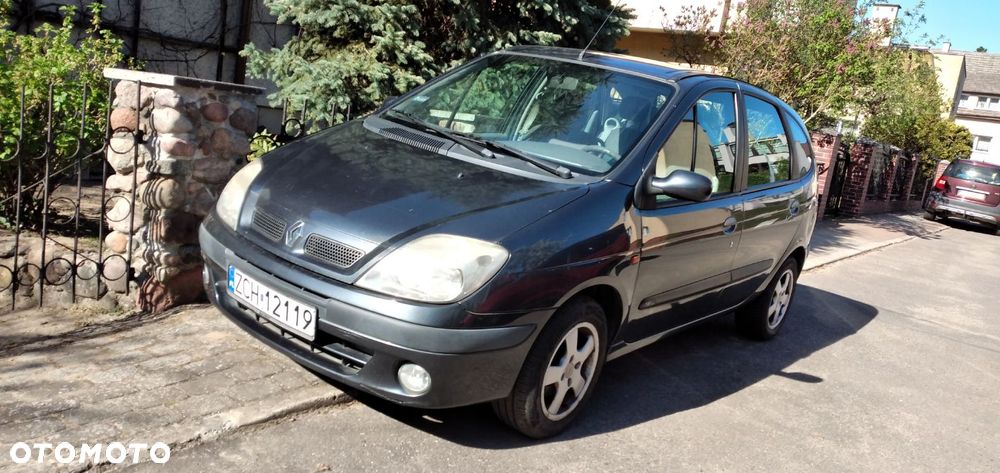 Renault Scenic 1.4 16V Family - 1