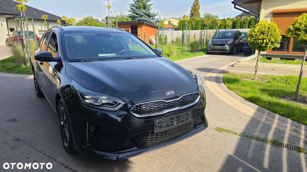 Kia Ceed SW 1.6 GDI DCT OPF Plug-in-Hybrid Platinum Edition - 3